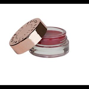 Steve Laurant lip gloss